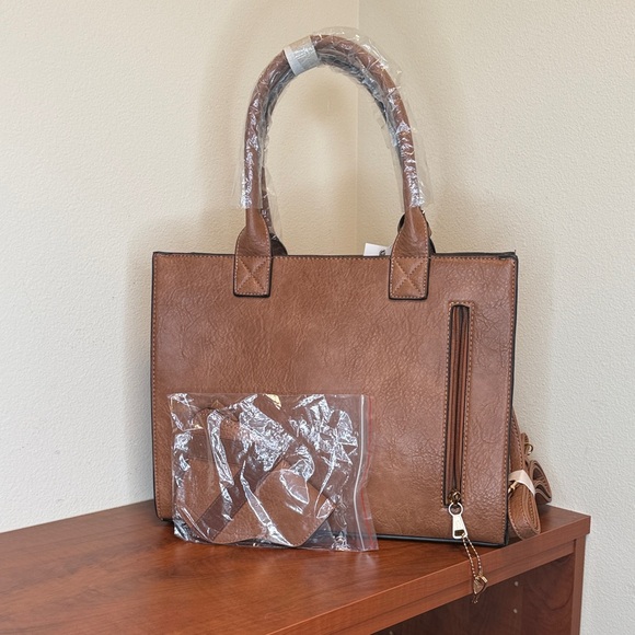 NWT Jessie James Kate Concealed Carry Lock and Key Satchel with Coin Pouch - Picture 6 of 16